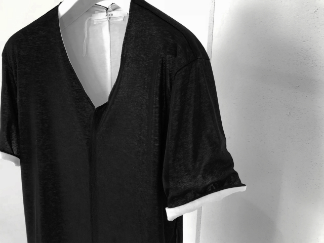 14 MODEL.Z BLKWHT.jpg