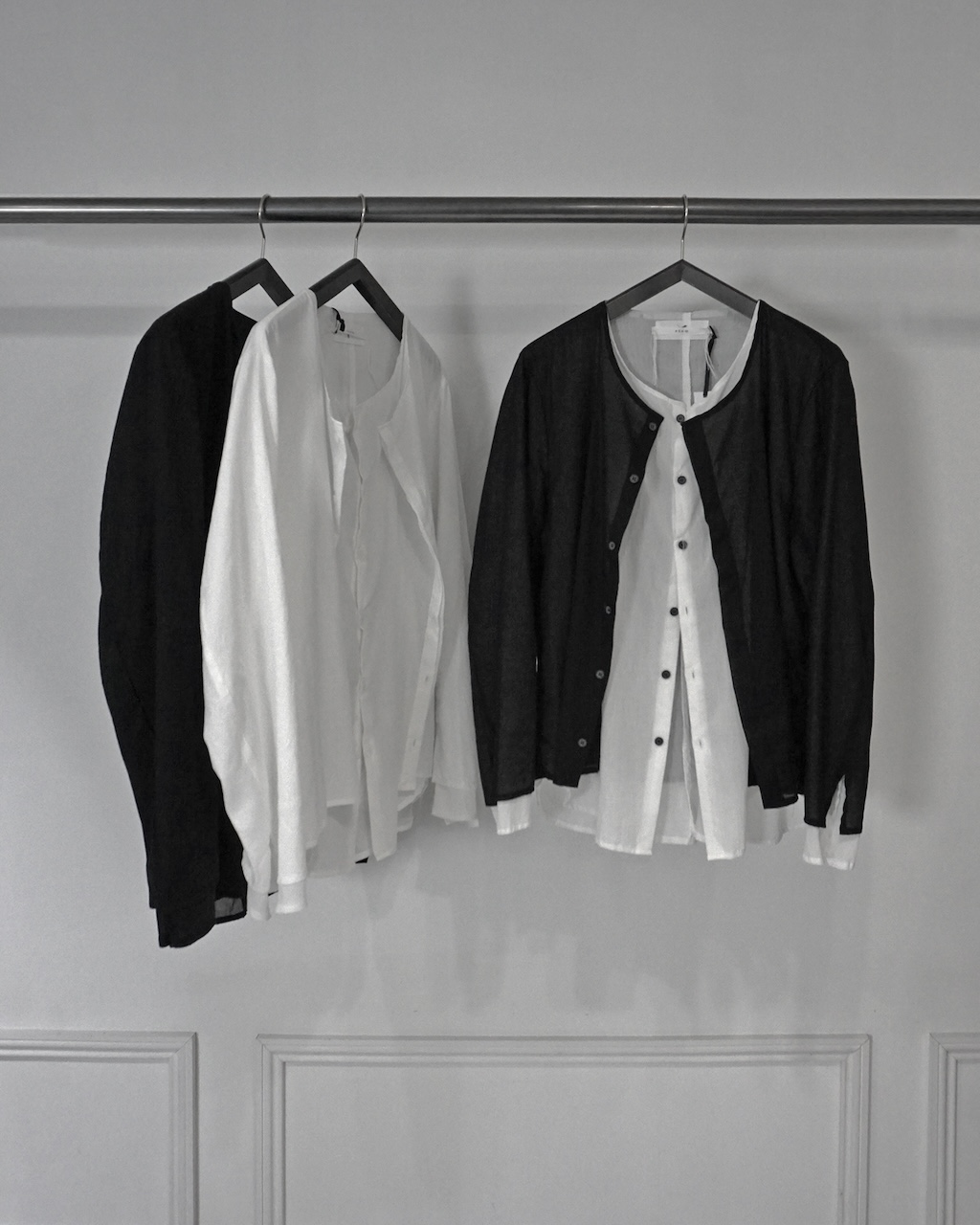 askyy レイヤードtシャツ ブラック×ホワイト　サイズ2 桜井着用 askyy レイヤードtシャツ ブラック×ホワイト サイズ2 桜井着用 ASKYY